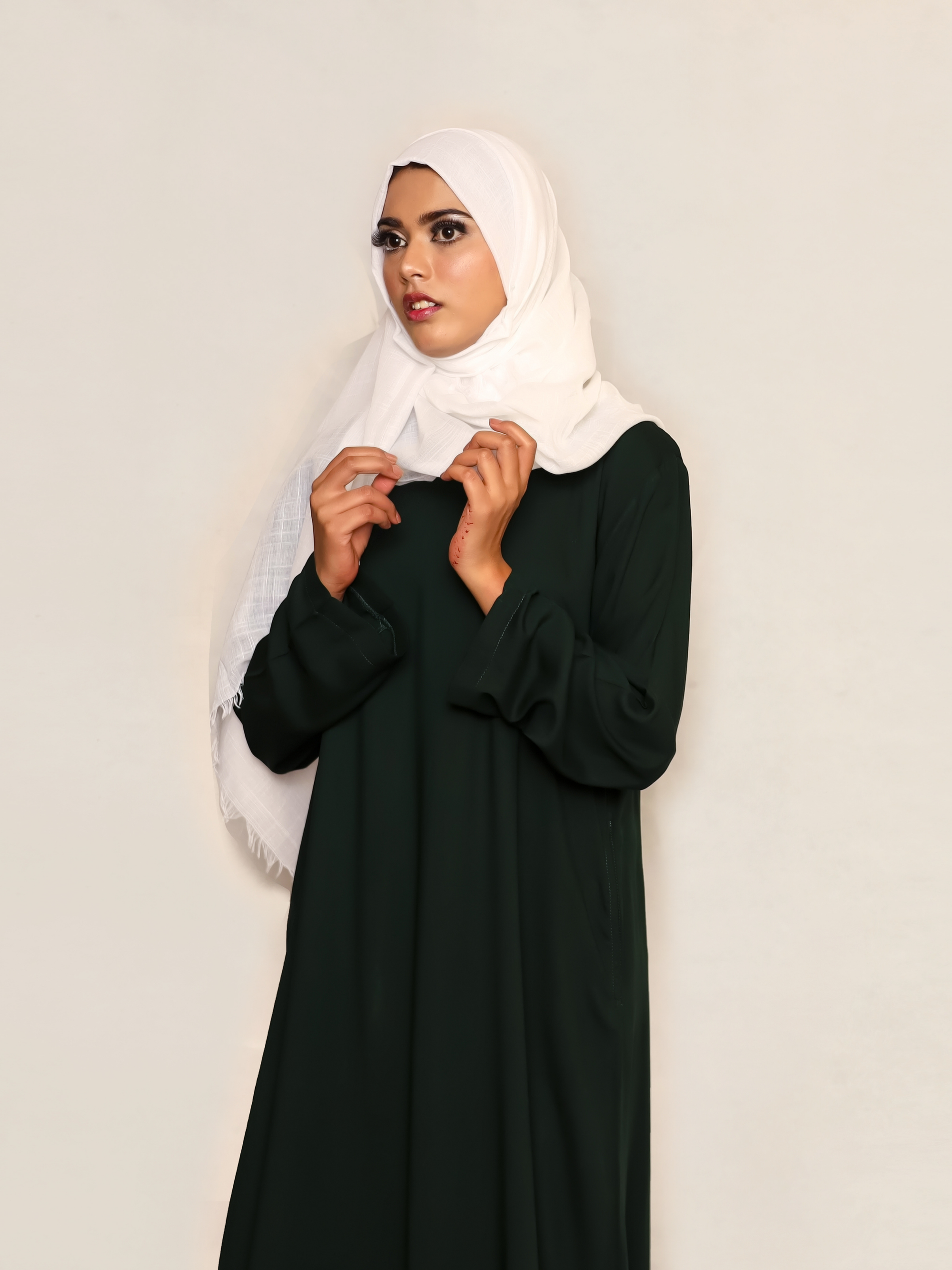 Essential Linen Abaya - Green