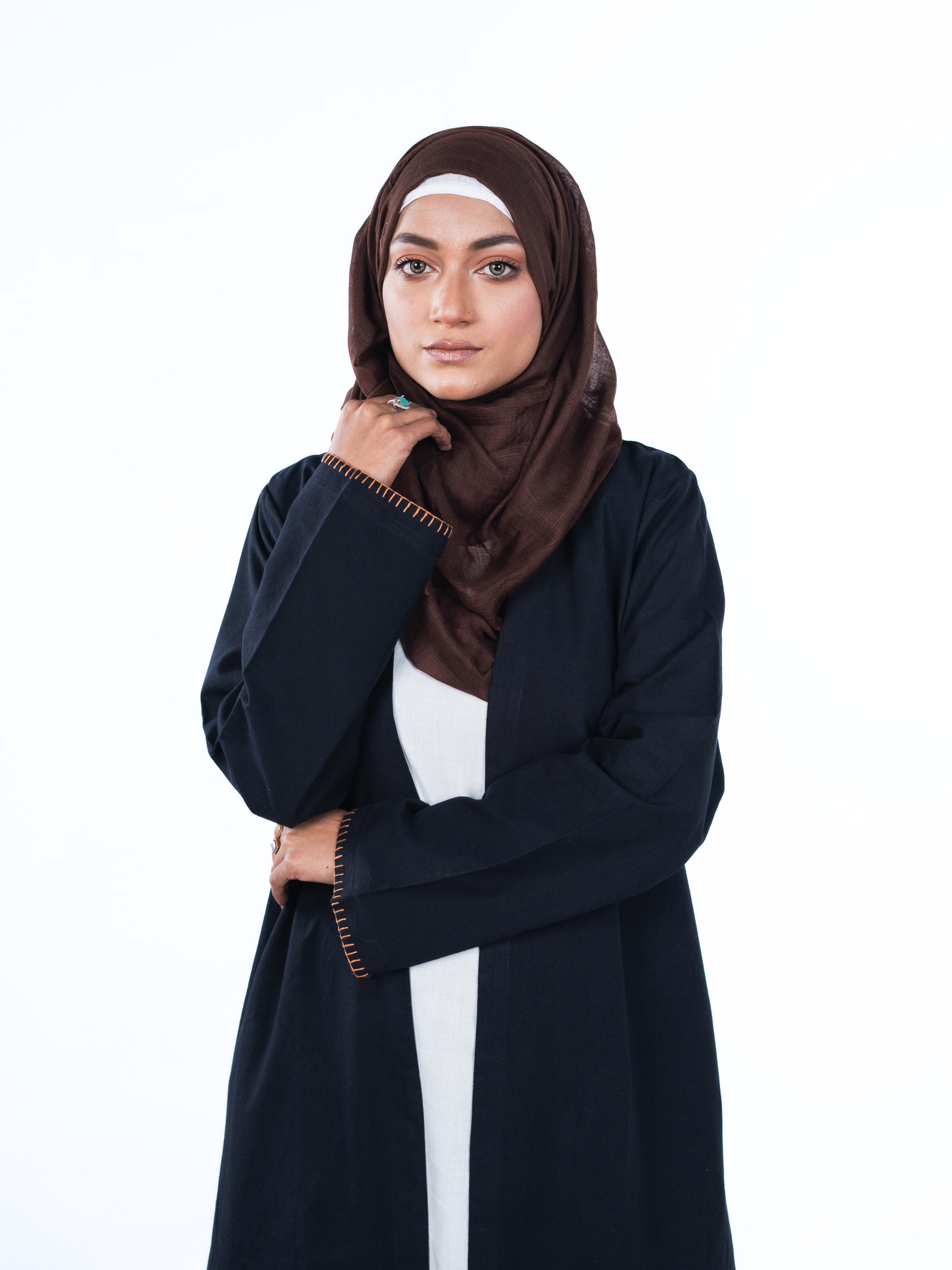 Minimalist Open Abaya – Black