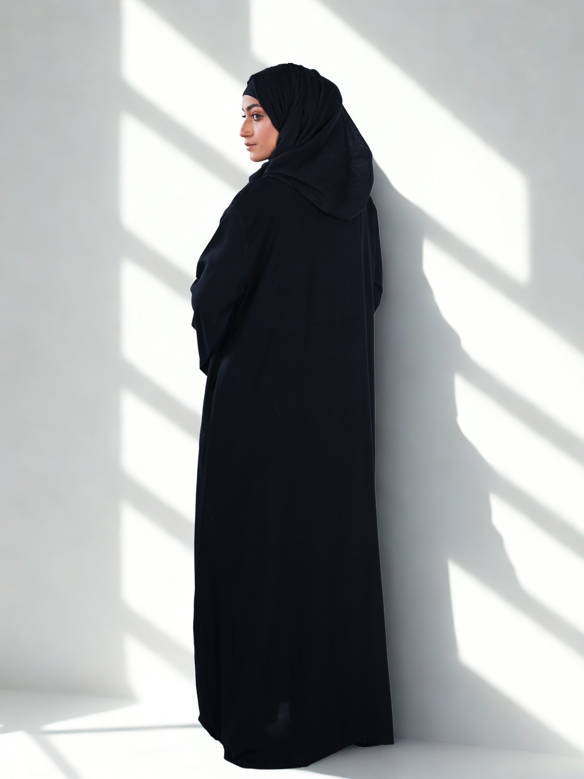 Essential Linen Abaya - Black