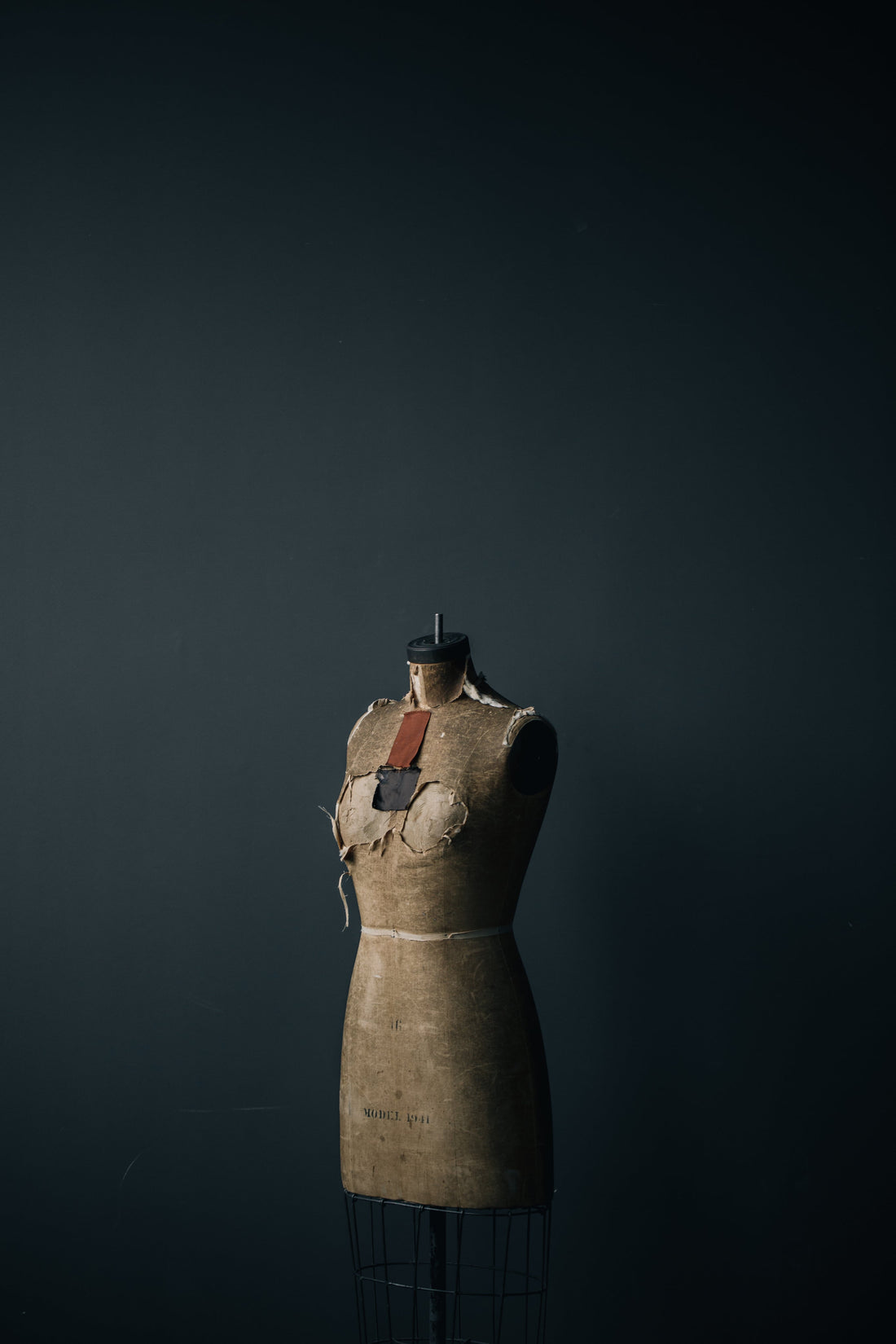 From Weave to Wardrobe: The Journey of a Fasilah Abaya