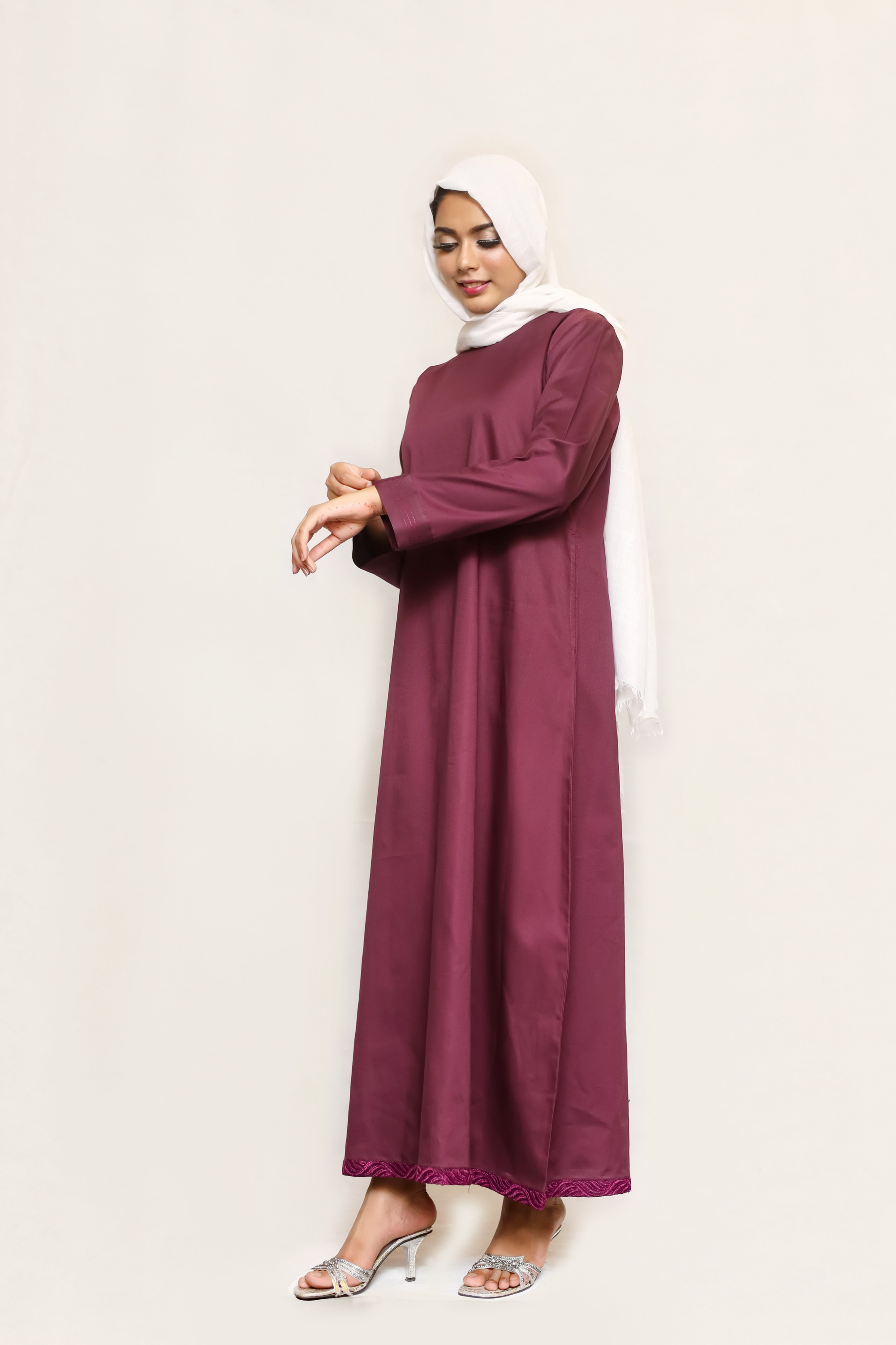 Signature Cotton Abaya – Burgundy