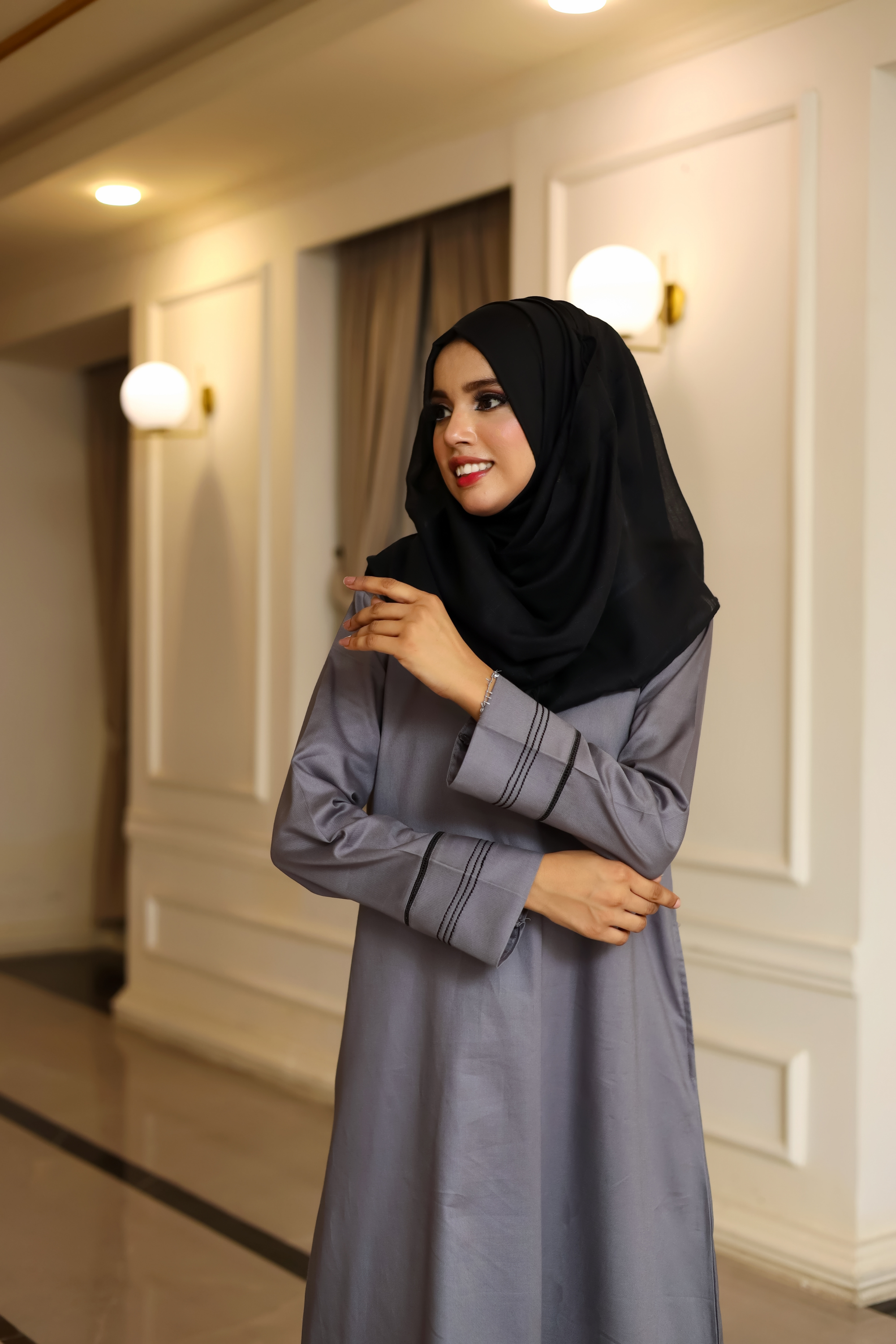 Signature Cotton Abaya – Stone
