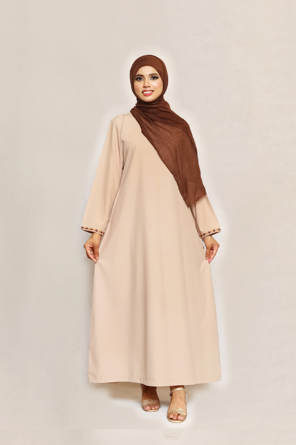 Signature Cotton Abaya – Oat (Hand Embroidered)
