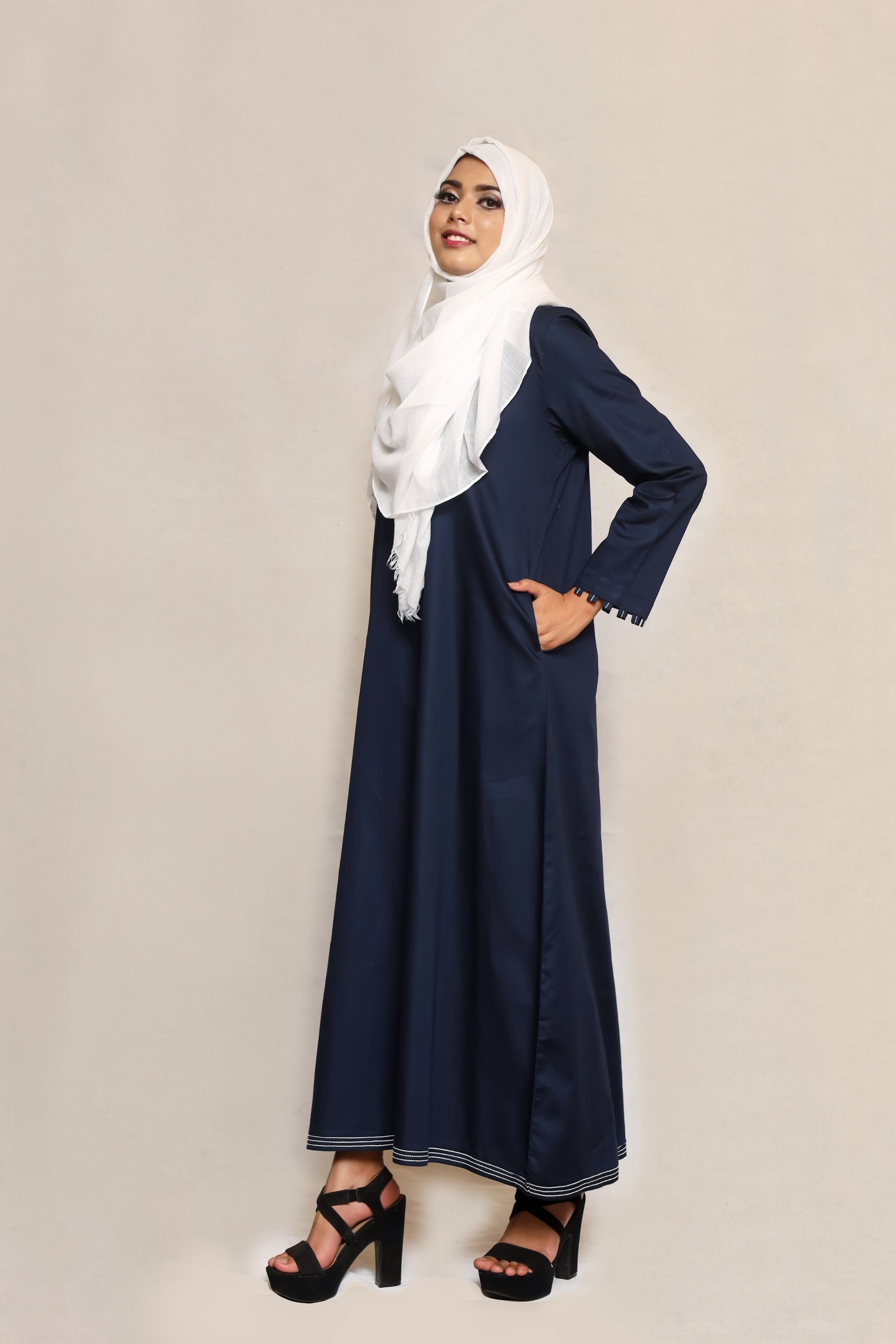 Signature Cotton Abaya – Navy