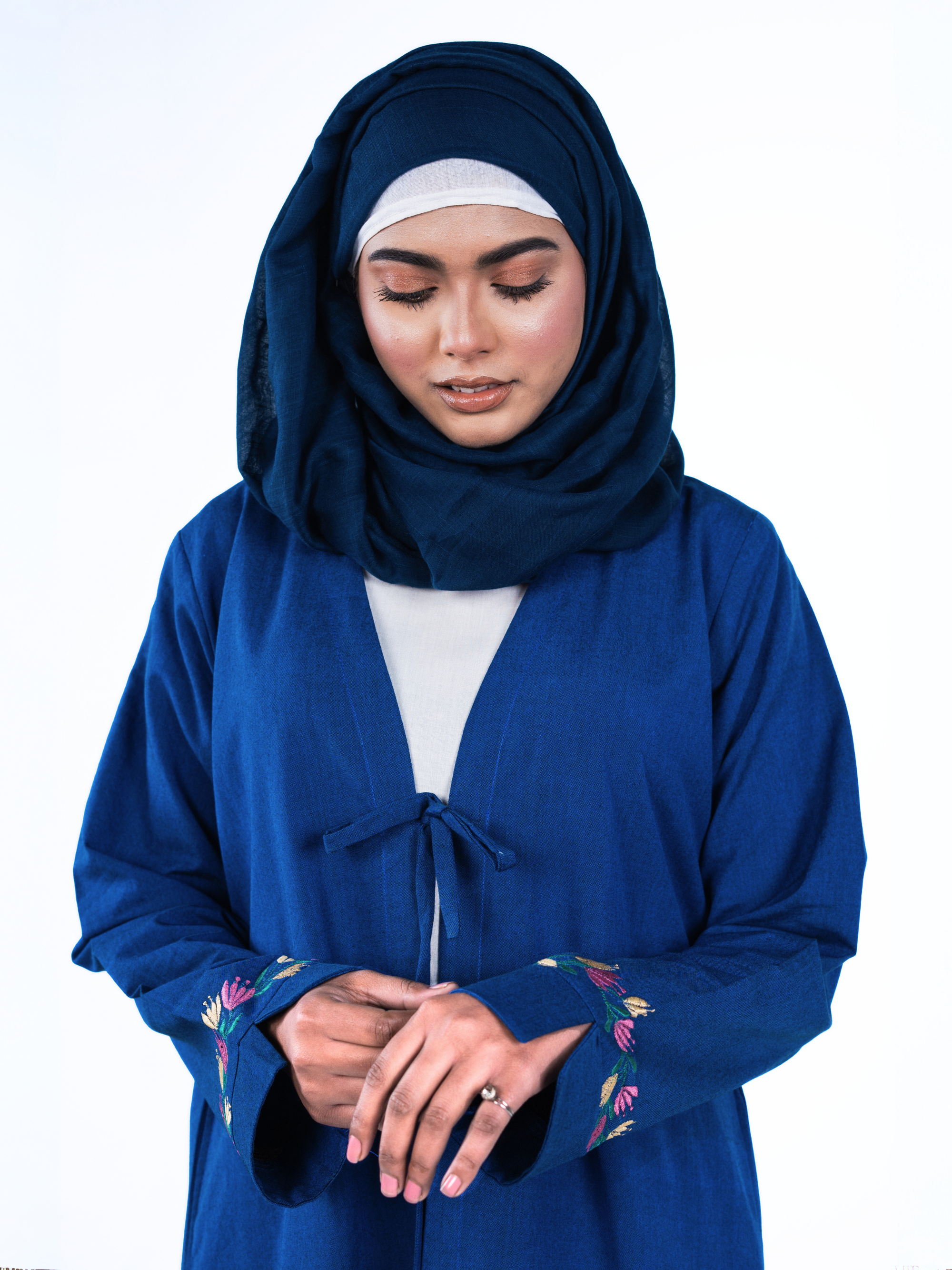 Heritage Bow Open Abaya  – Royal Blue