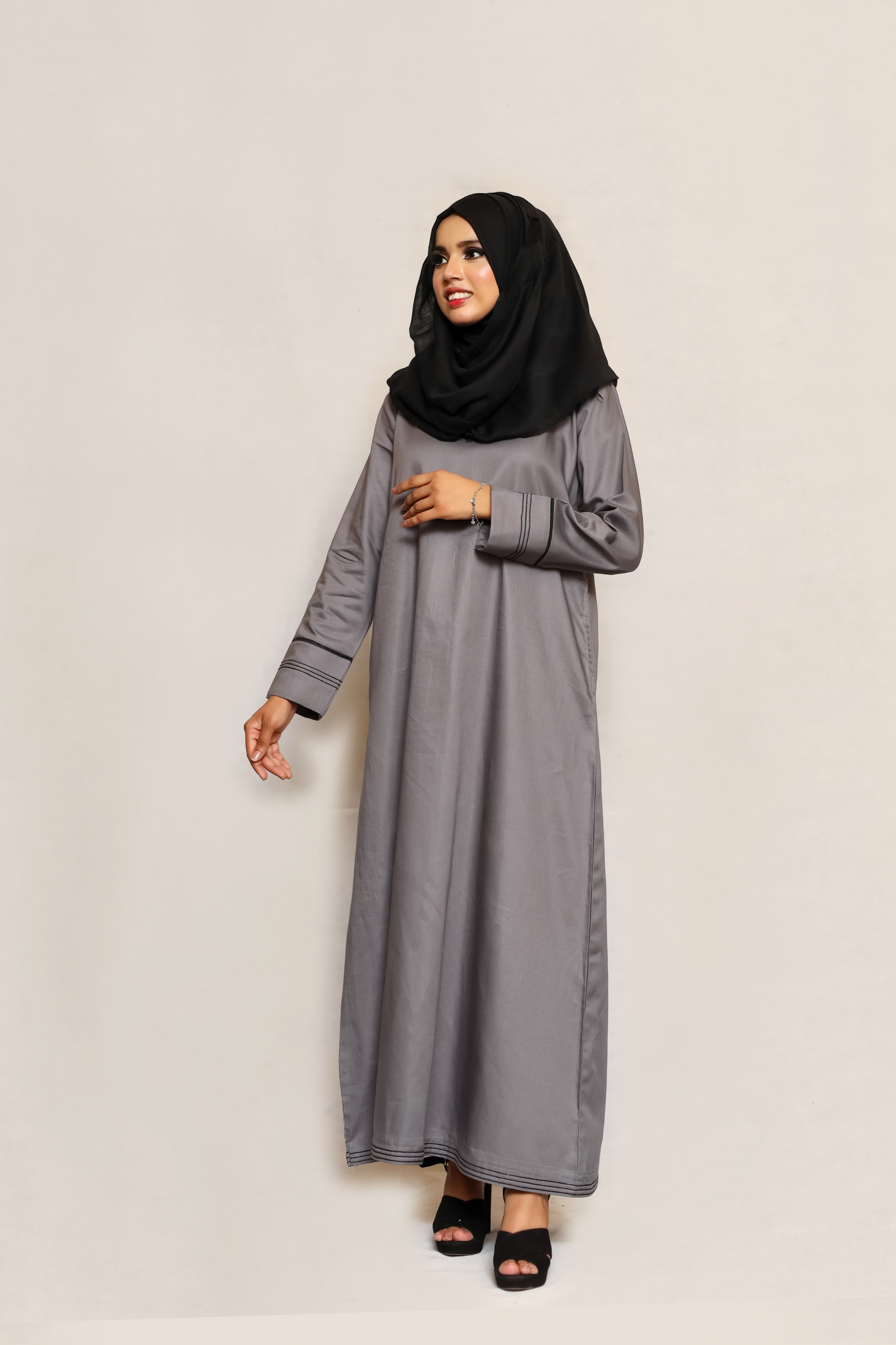 Signature Cotton Abaya – Stone