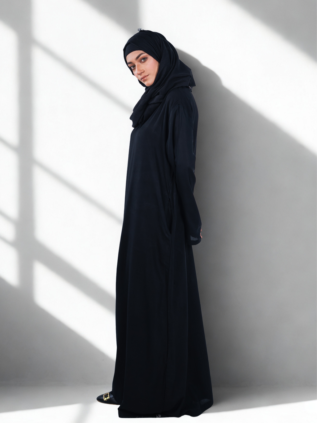 Essential Linen Abaya - Black