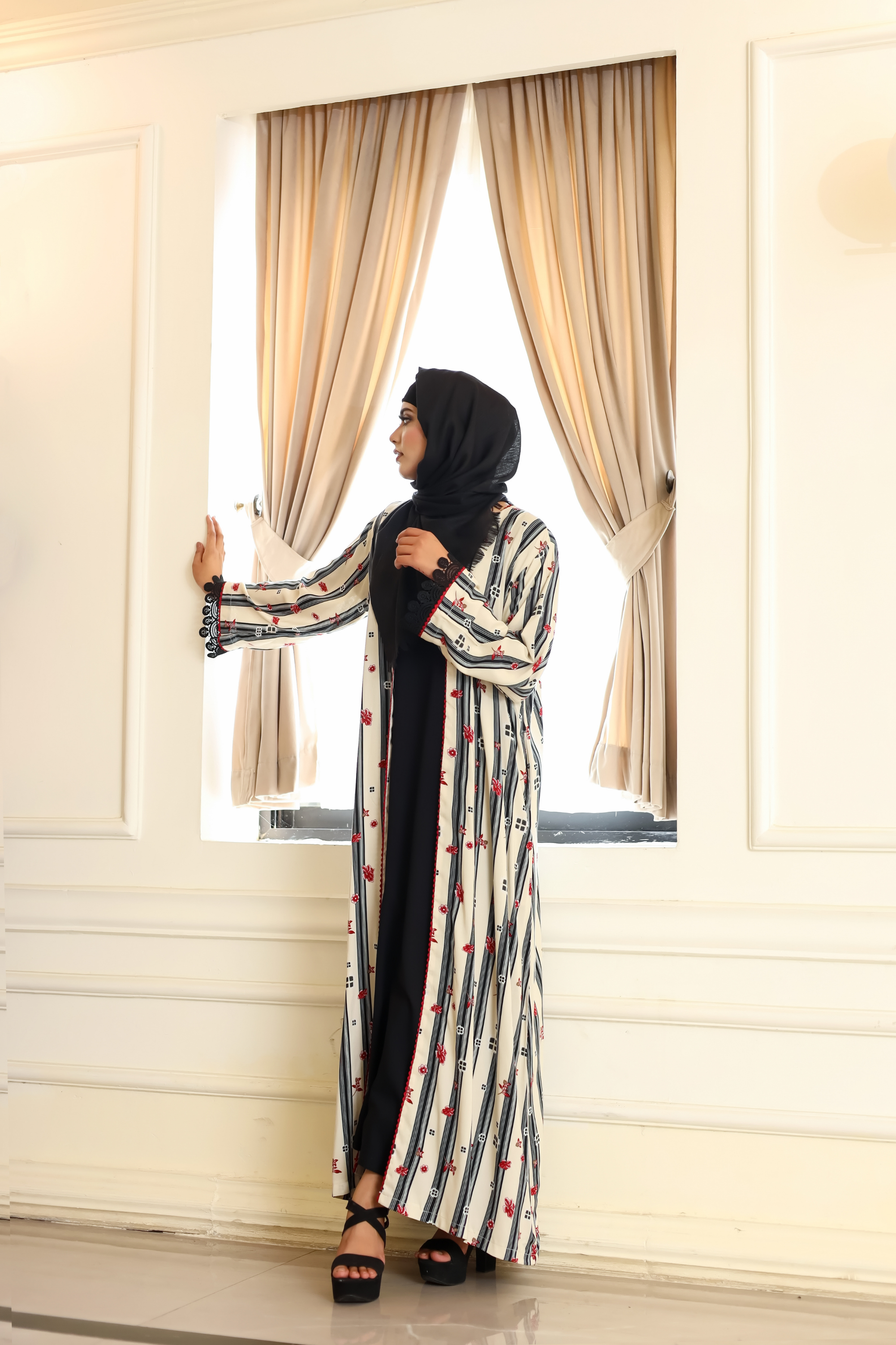 Printed Open Abaya - Crimson Bloom