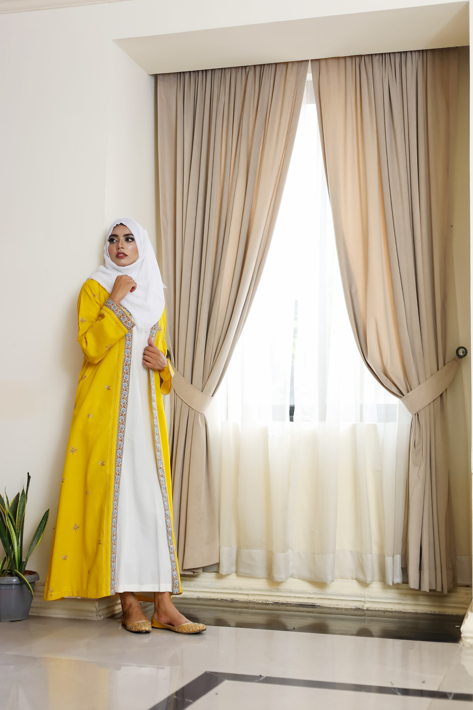 Printed Open Abaya - Yellow