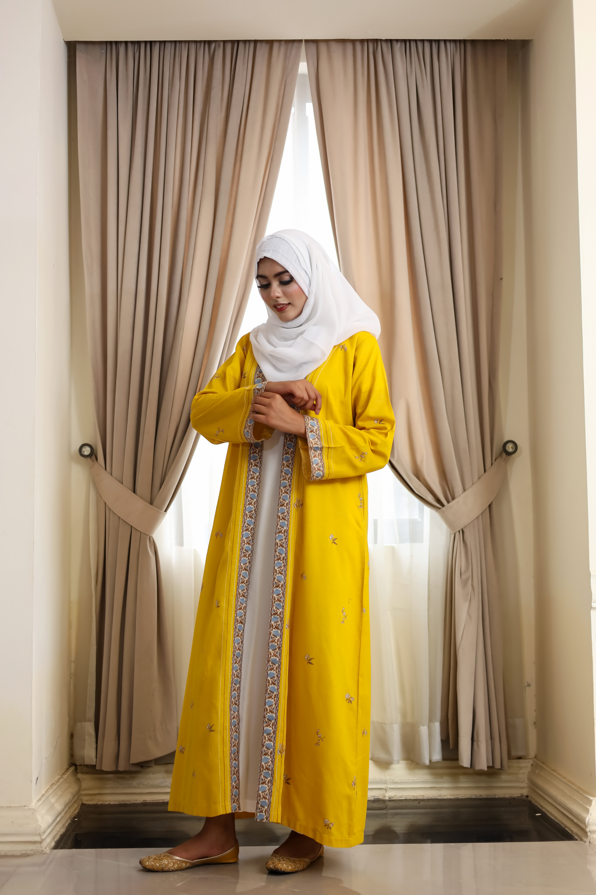 Printed Open Abaya - Yellow