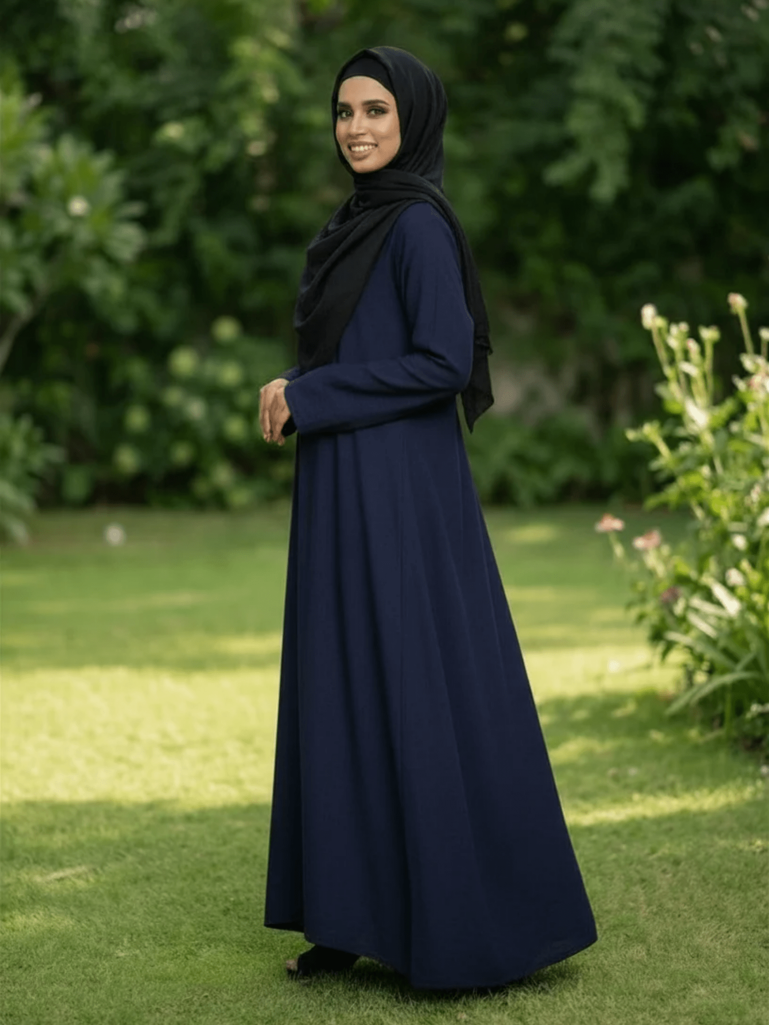 Essential Linen Abaya - Navy - Fasilah