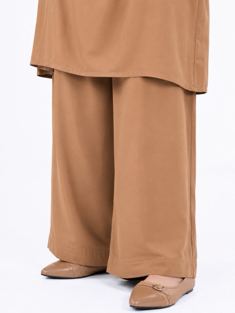 Essential Linen | Trousers in Sand