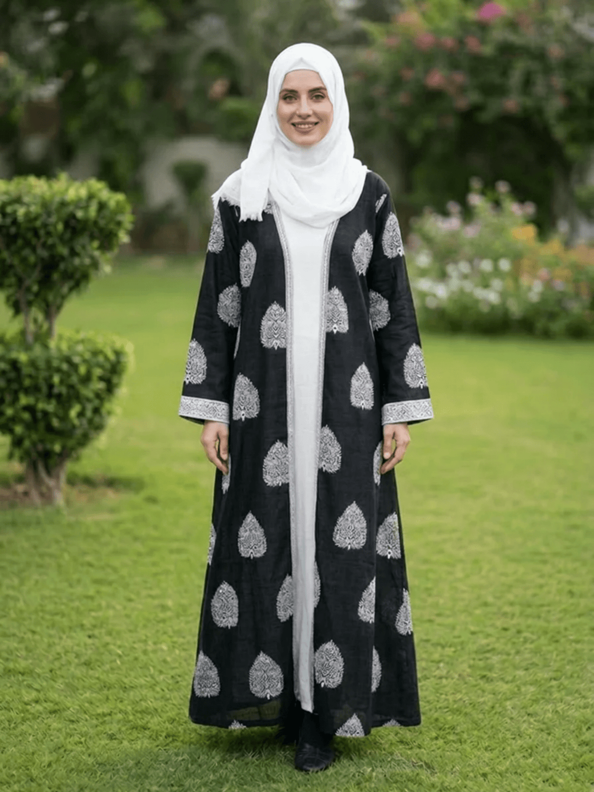 Printed Open Abaya - Black - Fasilah