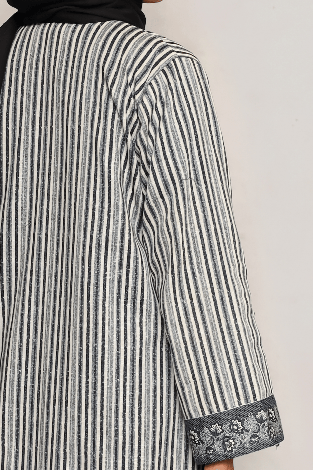 Printed Open Abaya - Grey & Blue - Fasilah