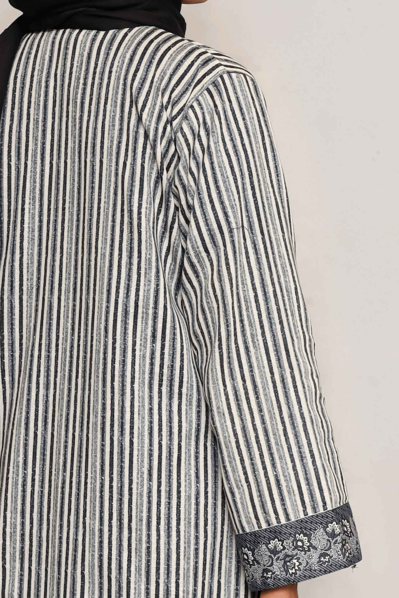 Printed Open Abaya - Grey & Blue - Fasilah