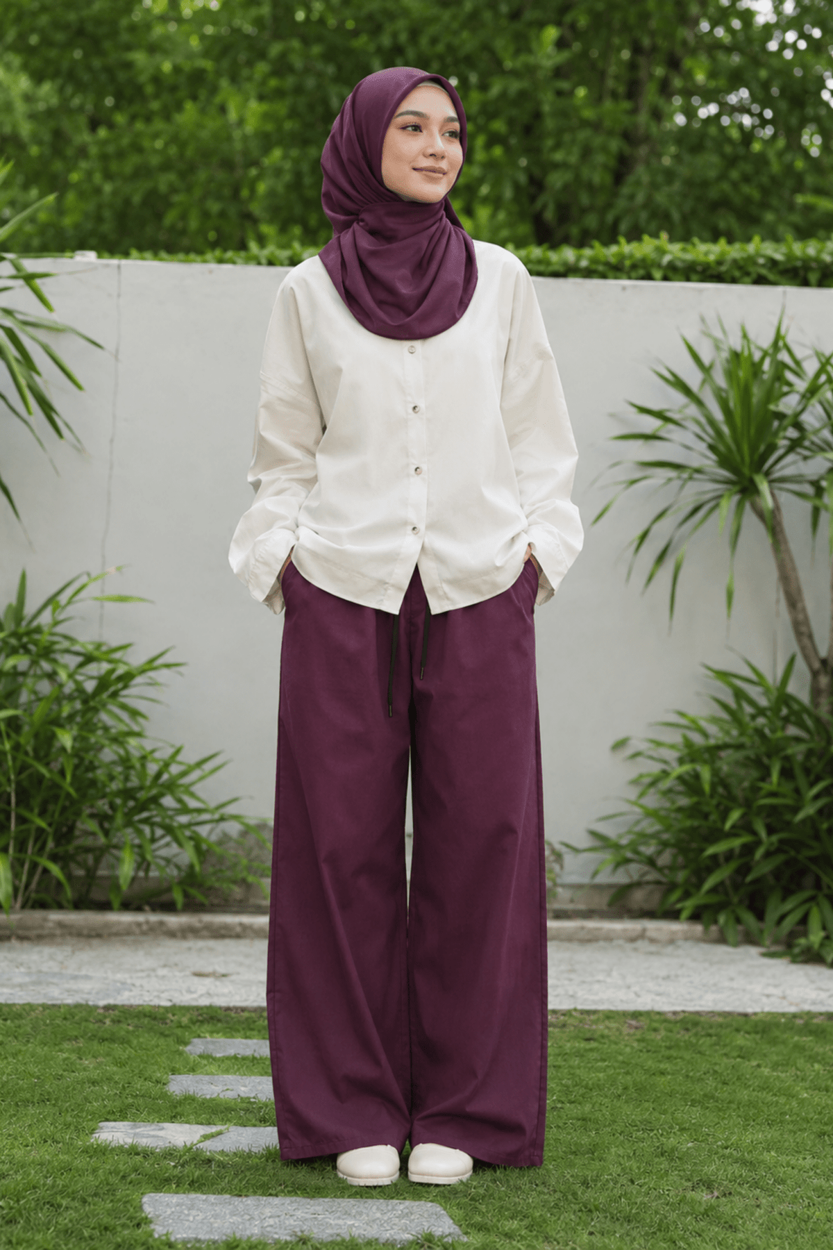 Signature Cotton Trousers in Burgundy - Fasilah